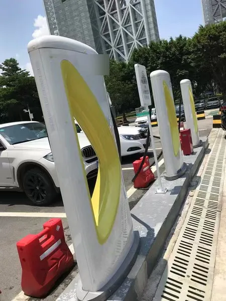参考 · 充电桩外壳（安装现场）